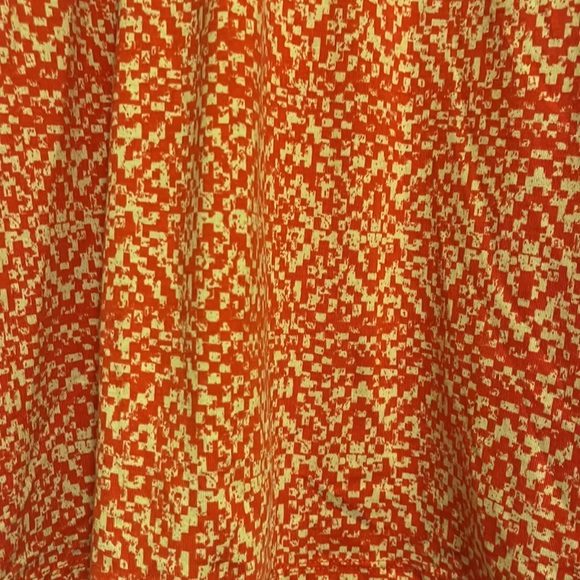 💟4/$10 Skirt - Picture 2 of 3